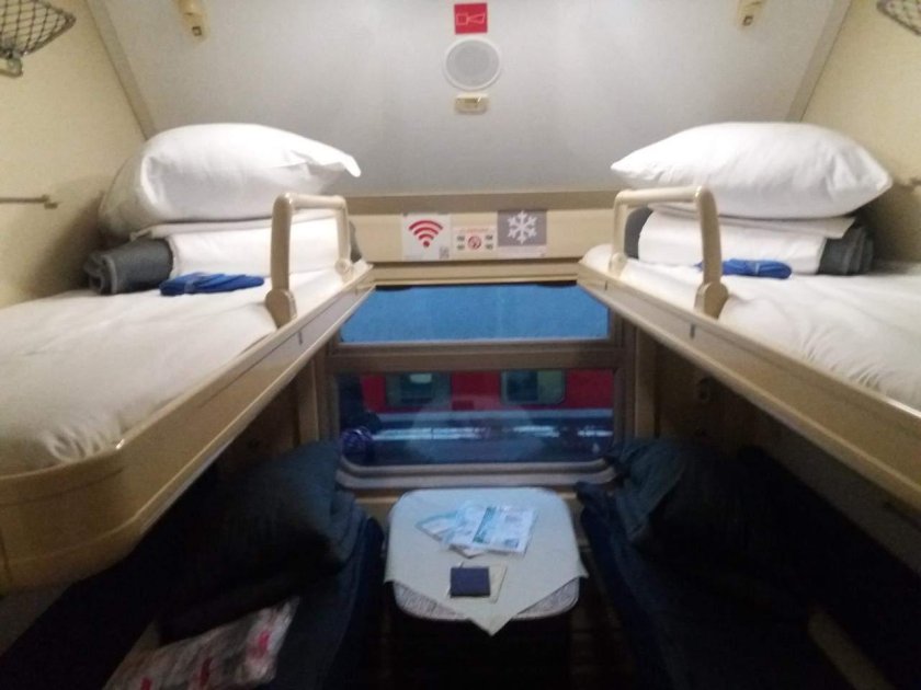 Фирменный поезд Италмас двухэтажный