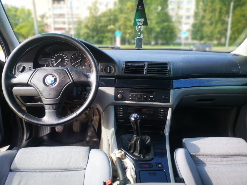 BMW 520 e39 салон
