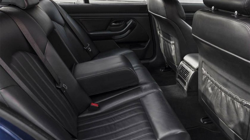 БМВ е39 салон сзади