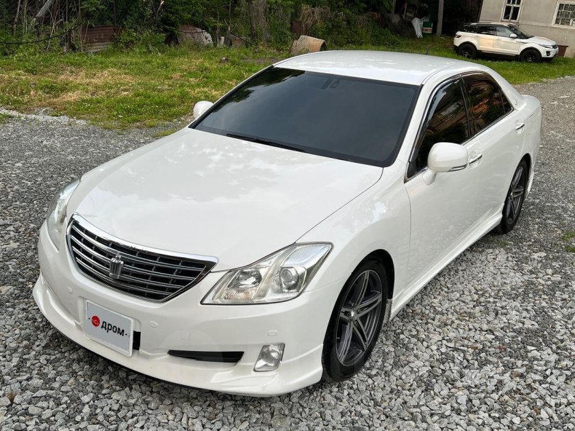 Тойота Краун 2009 года