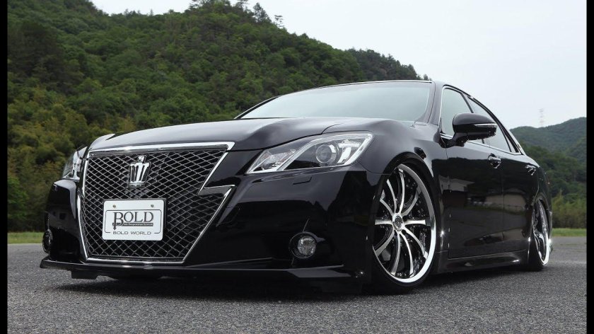 Toyota Crown athlete g
