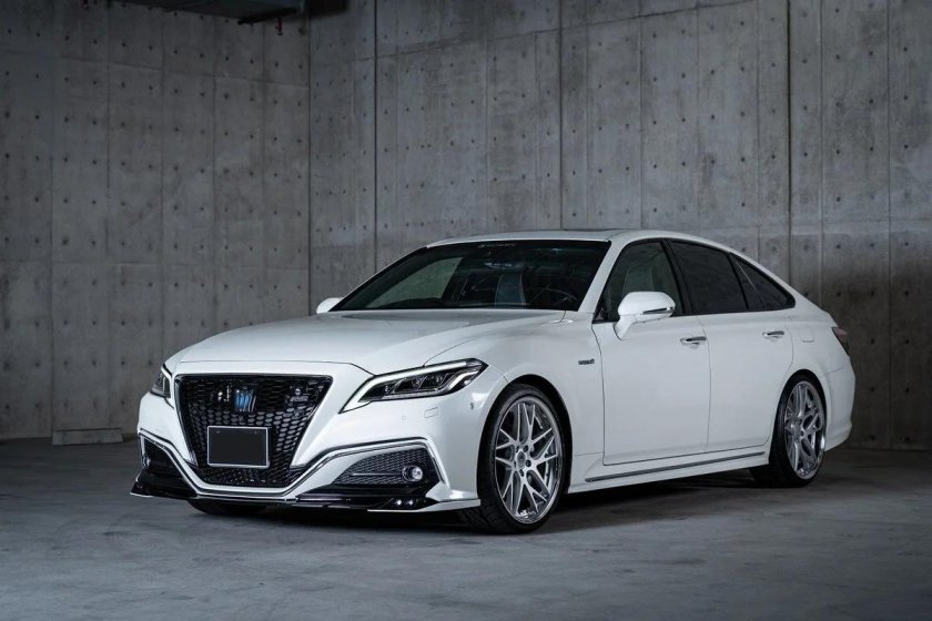 Toyota Crown athlete 2021