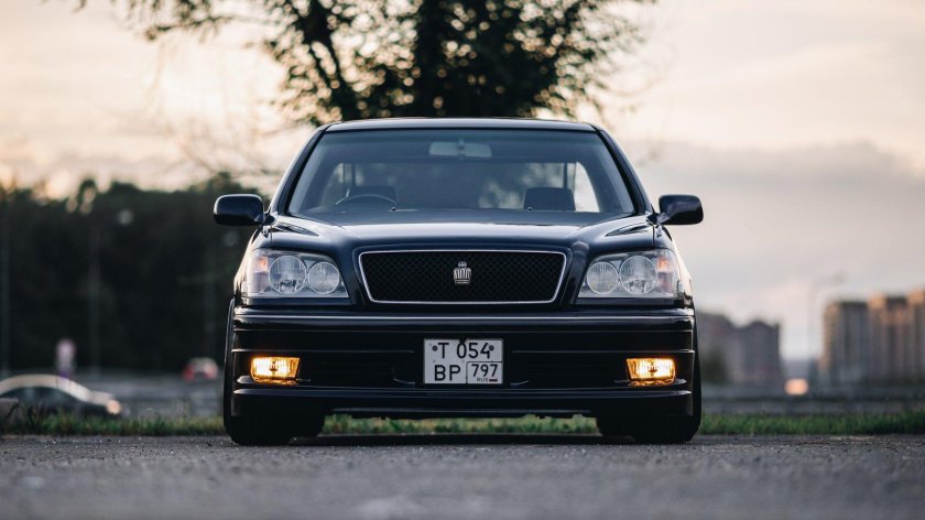 Тойота Кроун 2001