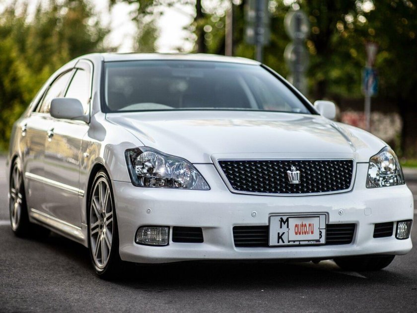 Toyota Crown XII (s180)