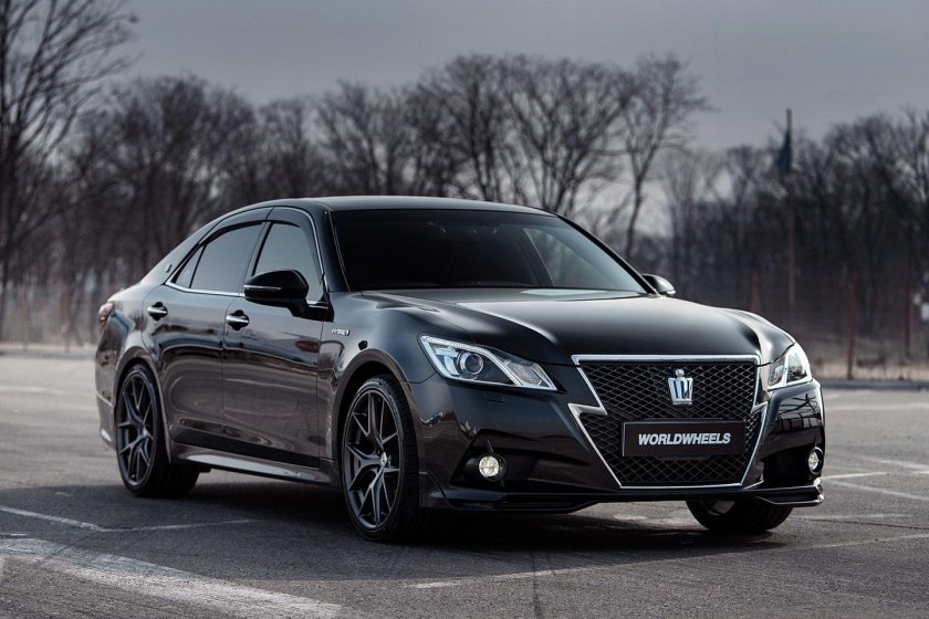 Тойота Краун 210 Атлет