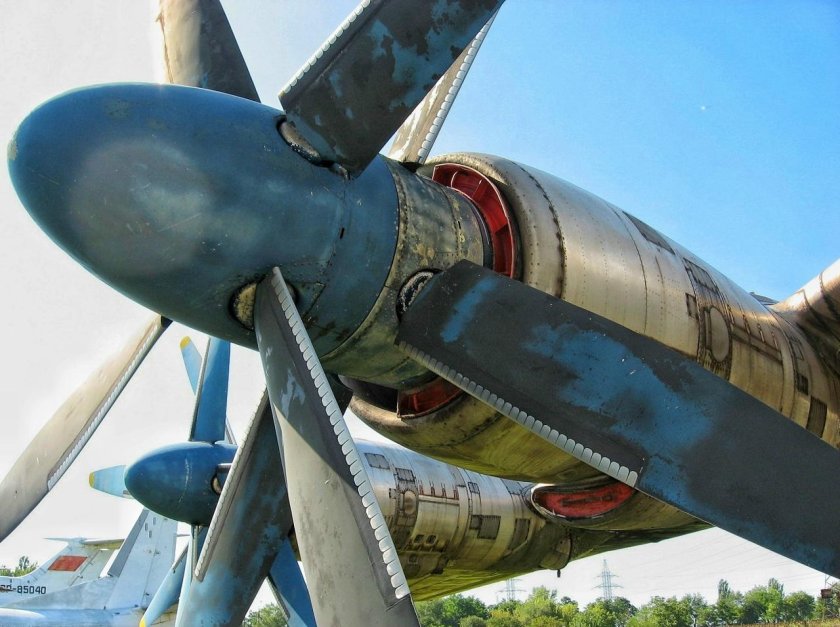 Турбовинтовой двигатель НК-12мв