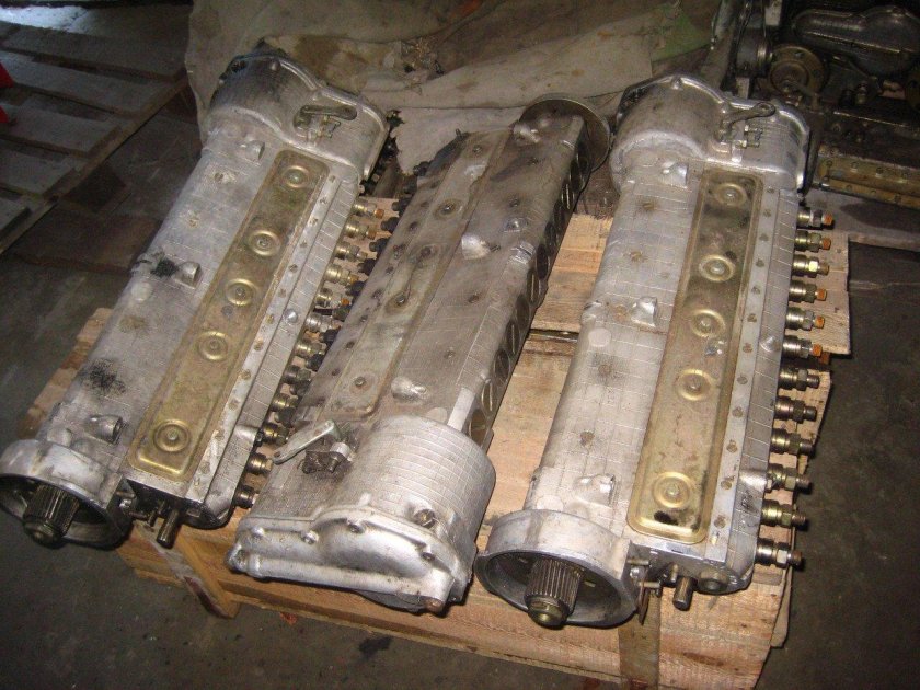 Топливный насос дизеля 1д12