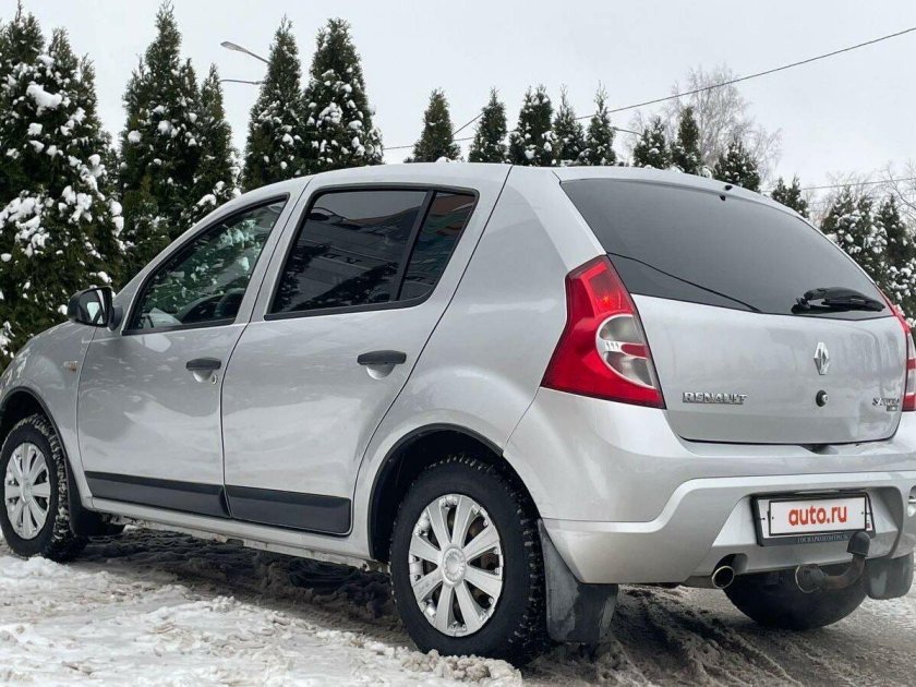 Рено сандеро 1.6 2011