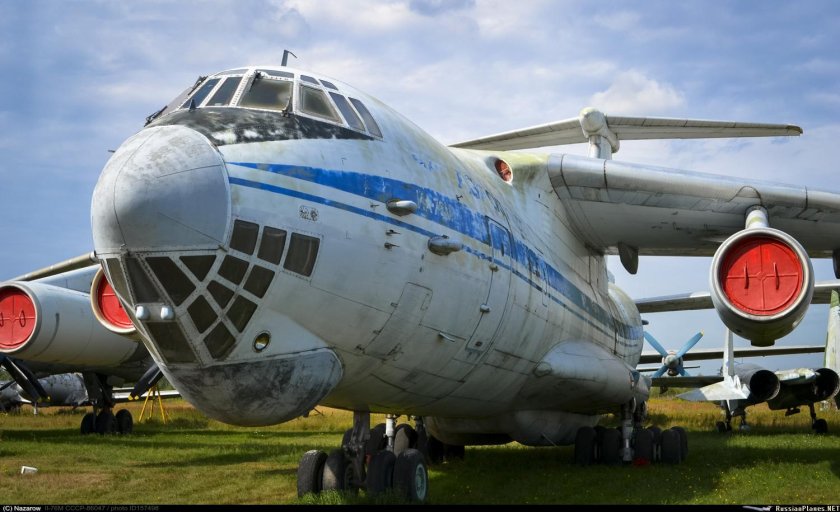 Самолет ил 76