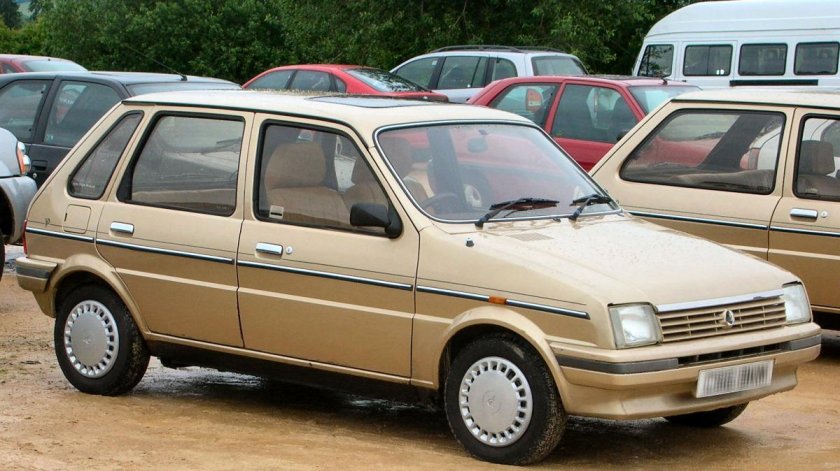Автомобиль Austin Metro