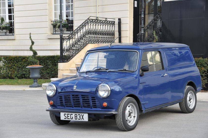 Austin Mini van
