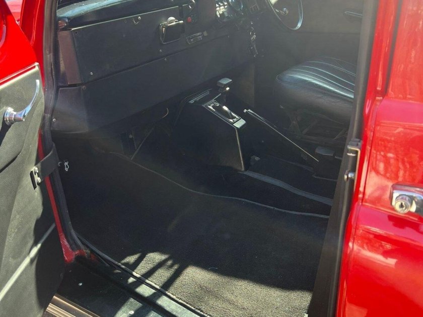 Москвич 2140 красный салон