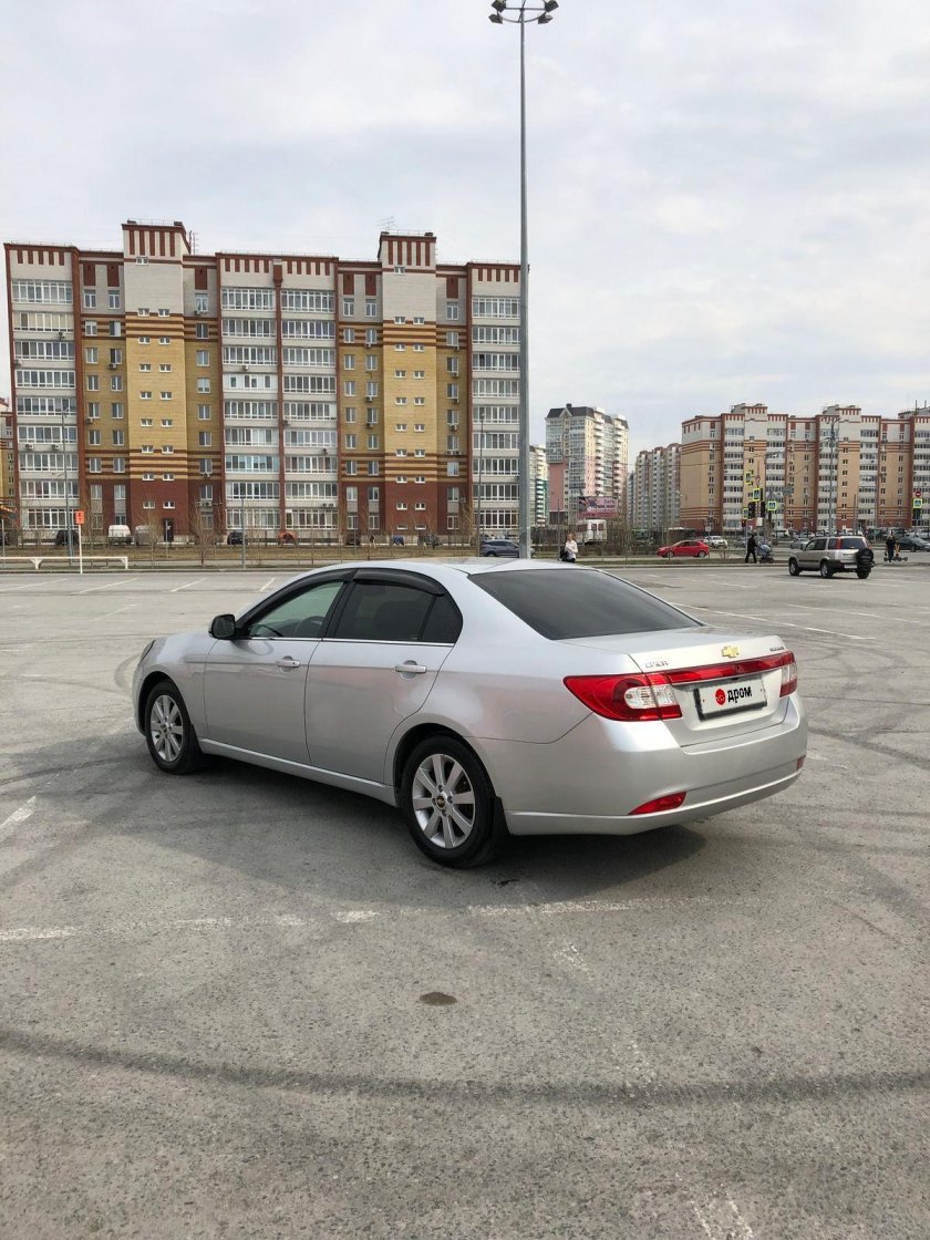 Шевроле Эпика белый перламутр