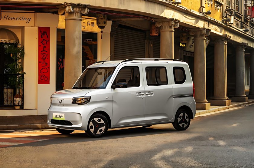 Электрический минивэн