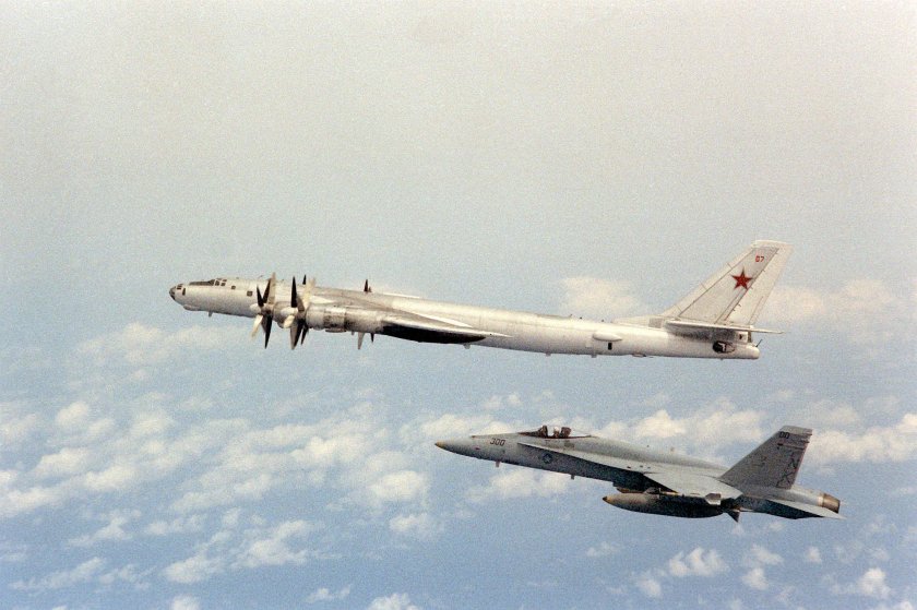 Бомбардировщик ту-95мс