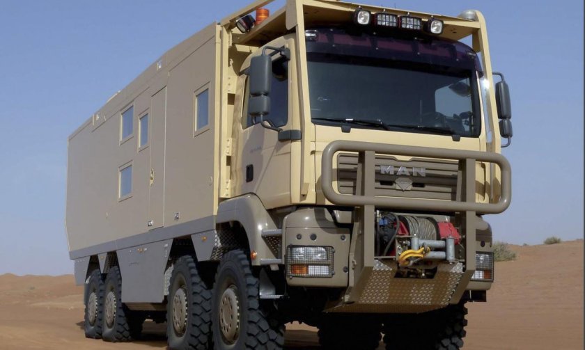 Автодом Mercedes 8x8 Expedition