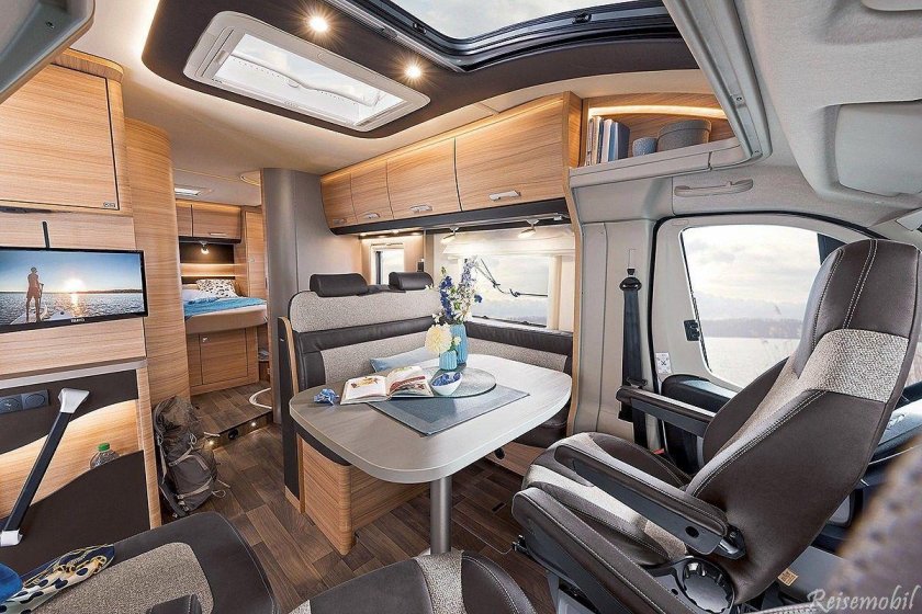 Volvo VNL Motorhome