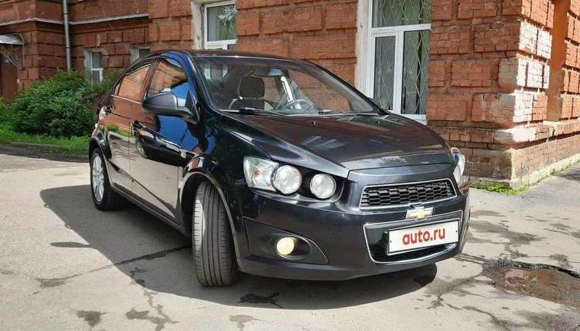 Шевроле авео 2013 год черный