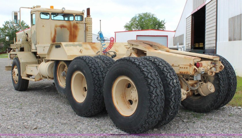 Тягач Ошкош м911