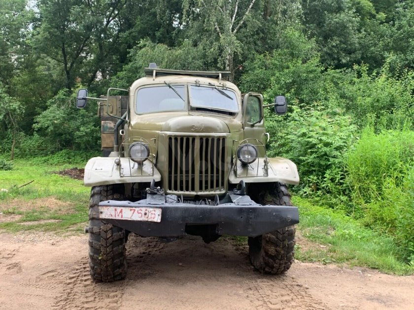 Автомобиль зил 157