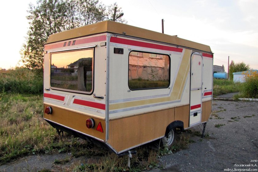 Прицеп дача Bastei HP 800832 ГДР