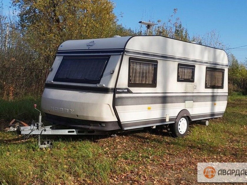 Прицеп дом на колесах