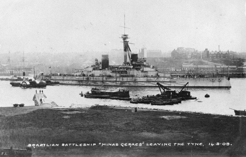 Минас Жерайс линкор