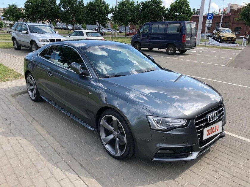 Ауди а5 серая