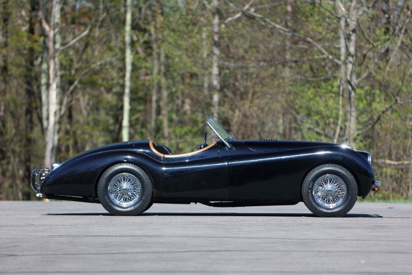 Jaguar xk 120 roadster