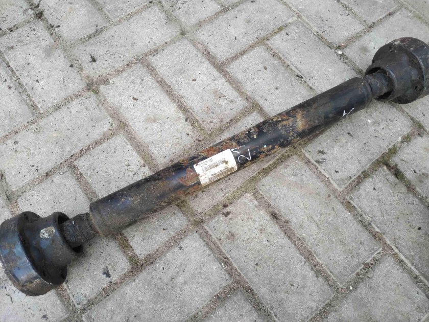 Карданный вал Туарег