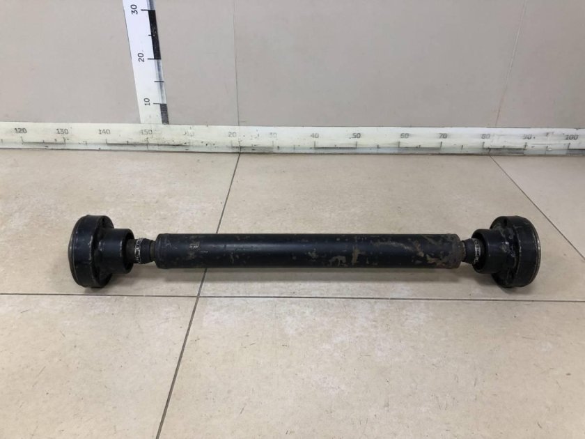 Вал карданный передний