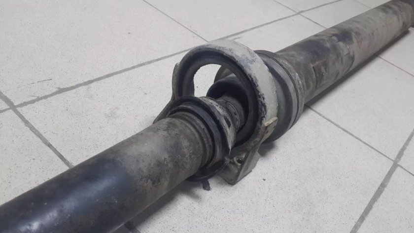Кардан задний Туарег 2.5 дизель
