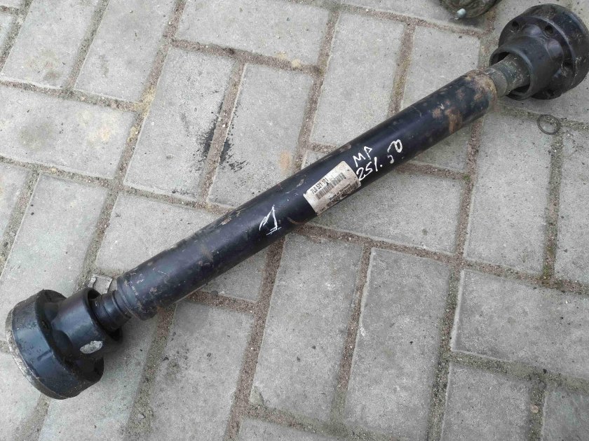 Карданный вал Туарег