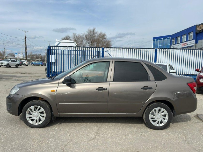 Lada granta 2015