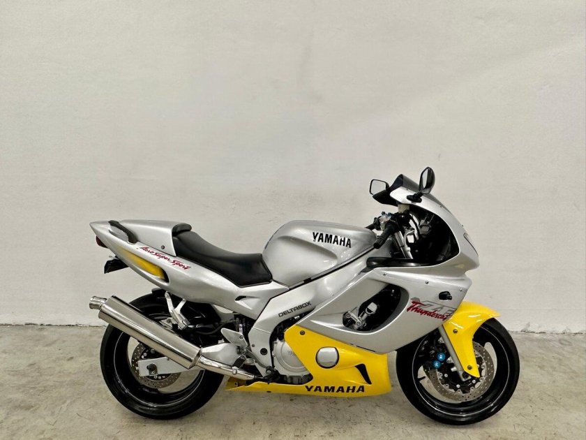 Мотоцикл yamaha