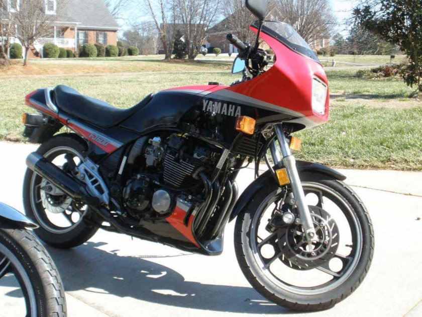 Yamaha FJ 600