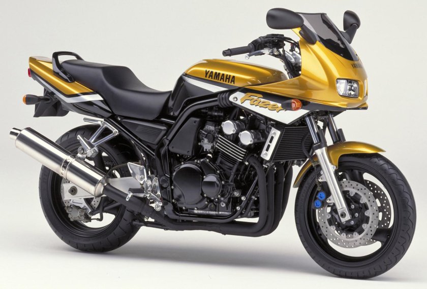 Yamaha FZS 600