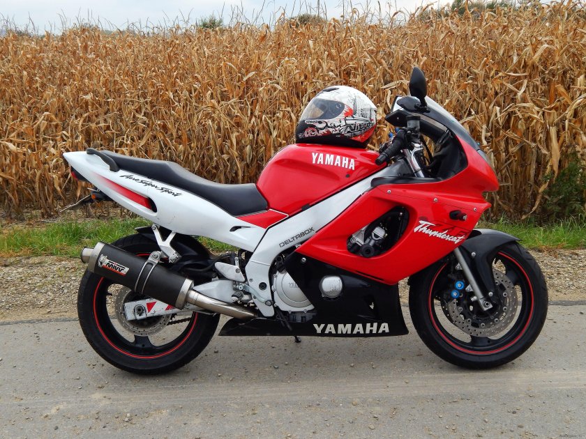 Yamaha yzf600r