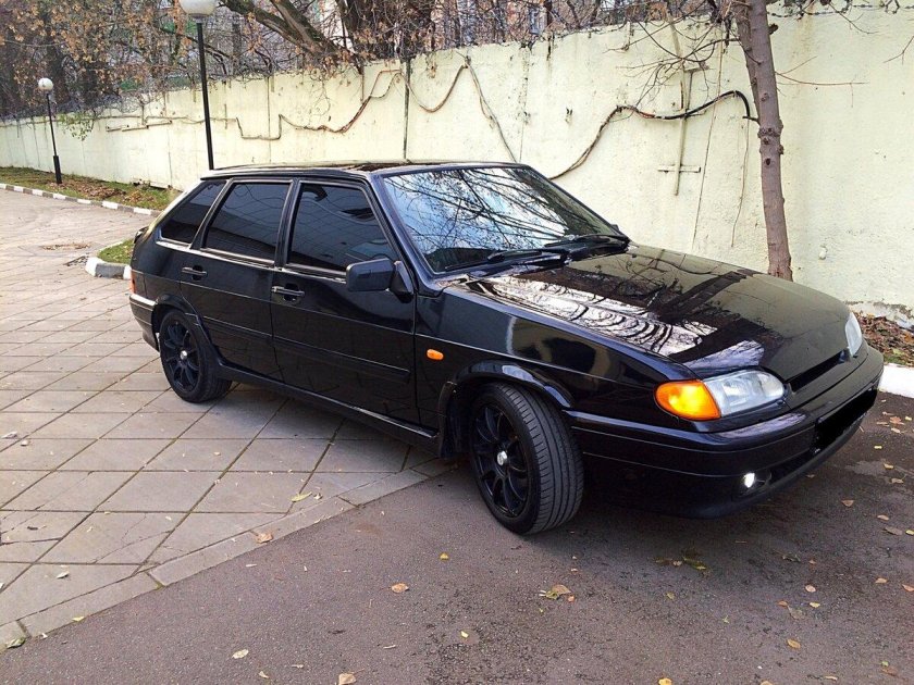 ВАЗ 2114 черная