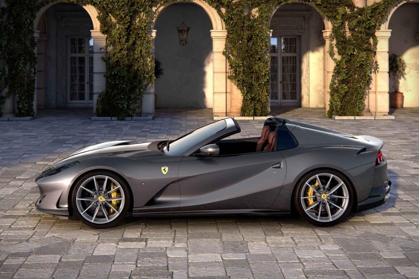 Ferrari 812