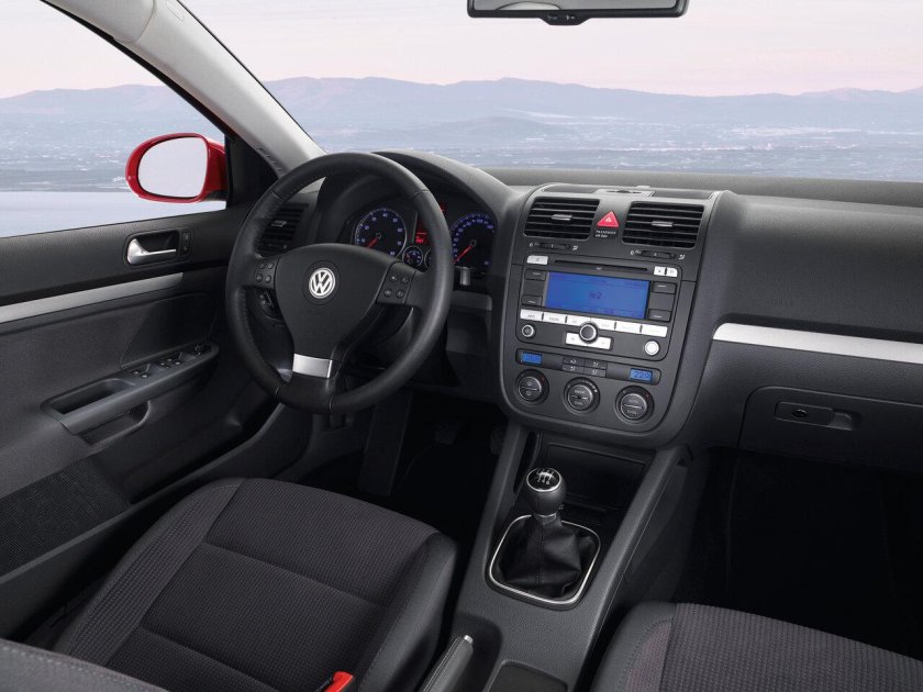 Фольксваген Джетта 5 салон