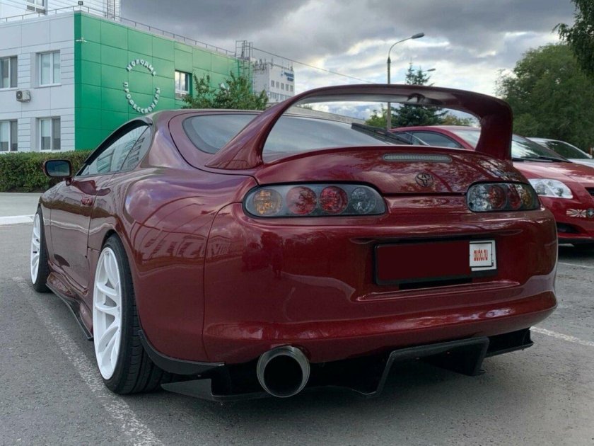 Toyota supra 80