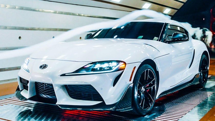 Тойота Супра 2022