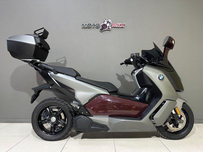 Машина Эволюшн электрическая