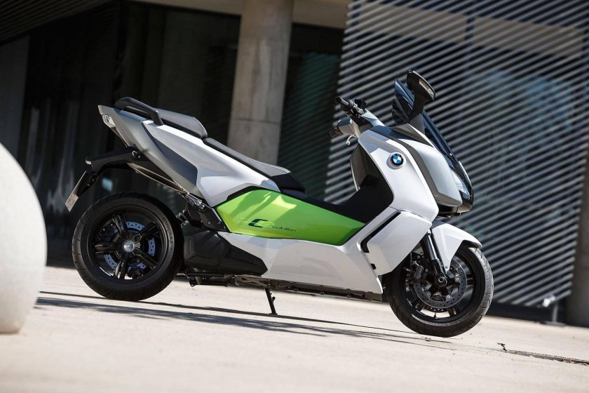 Макси скутер бмв