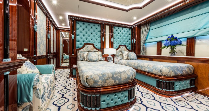 Роскошная яхта