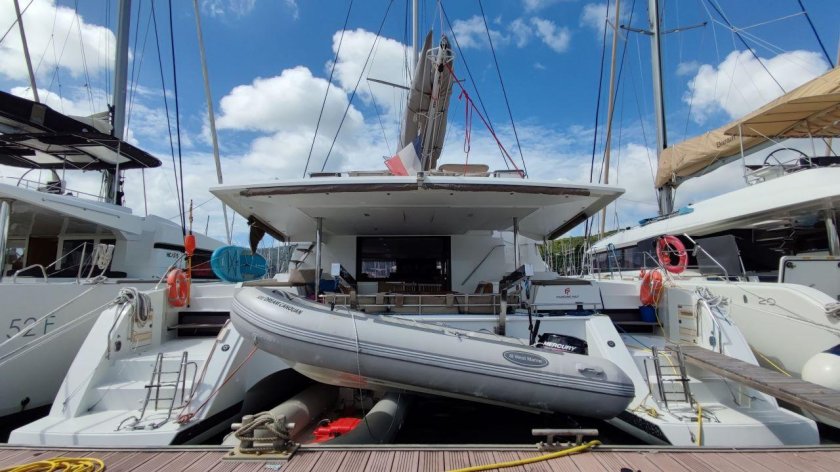 Катамаран лагун 50