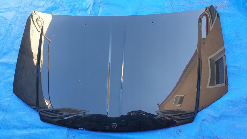 Капот на Додж Караван 4