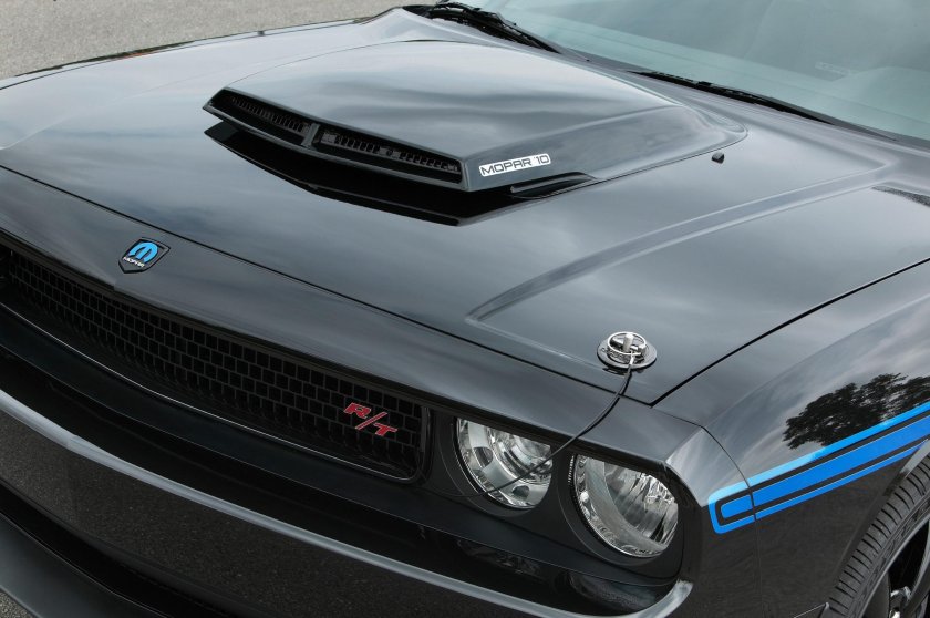 Dodge Challenger Mopar
