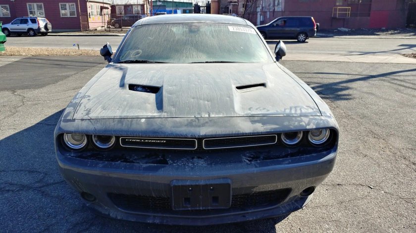 Dodge challenger sxt